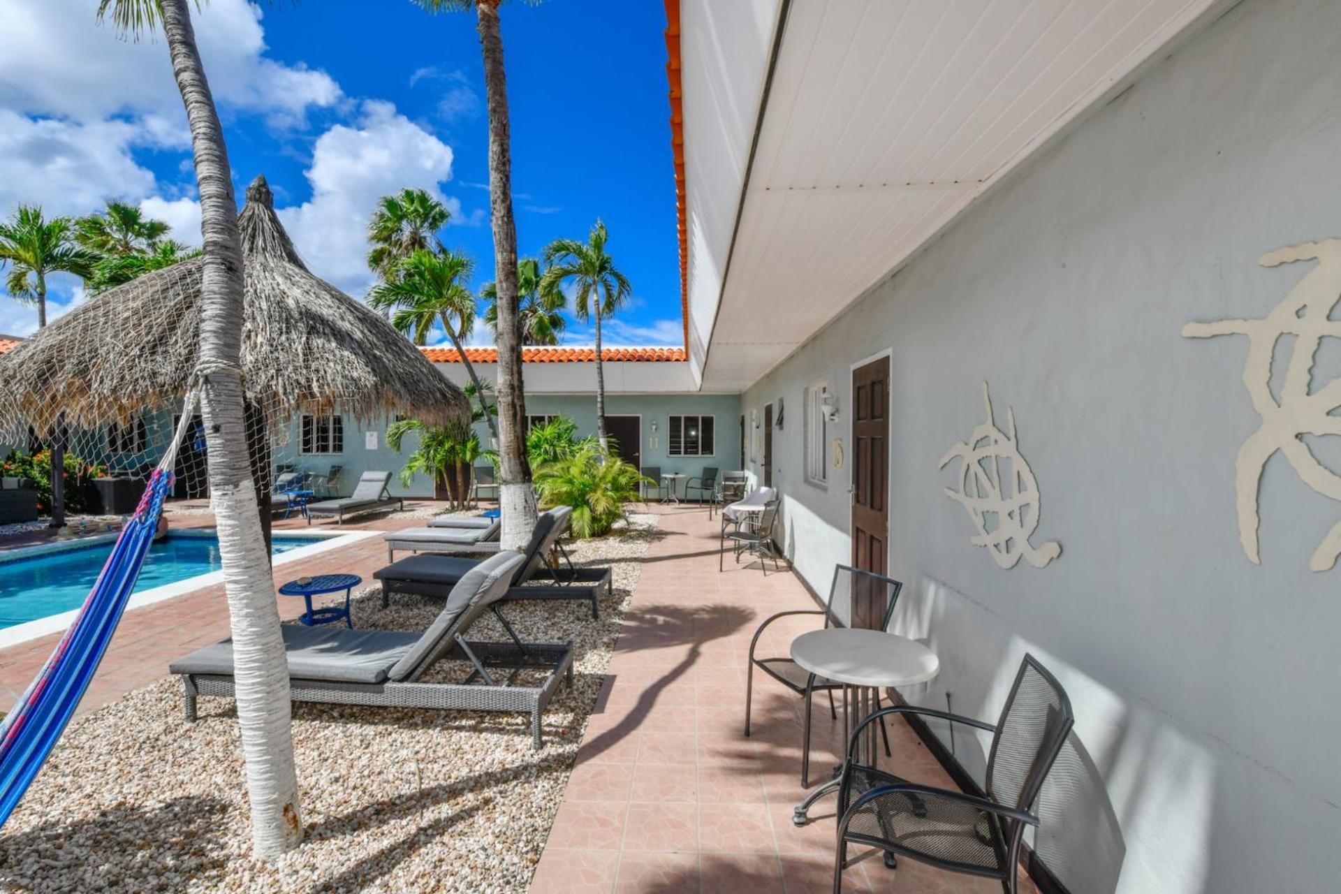 Arubiana Inn Hotel Noord Exterior foto